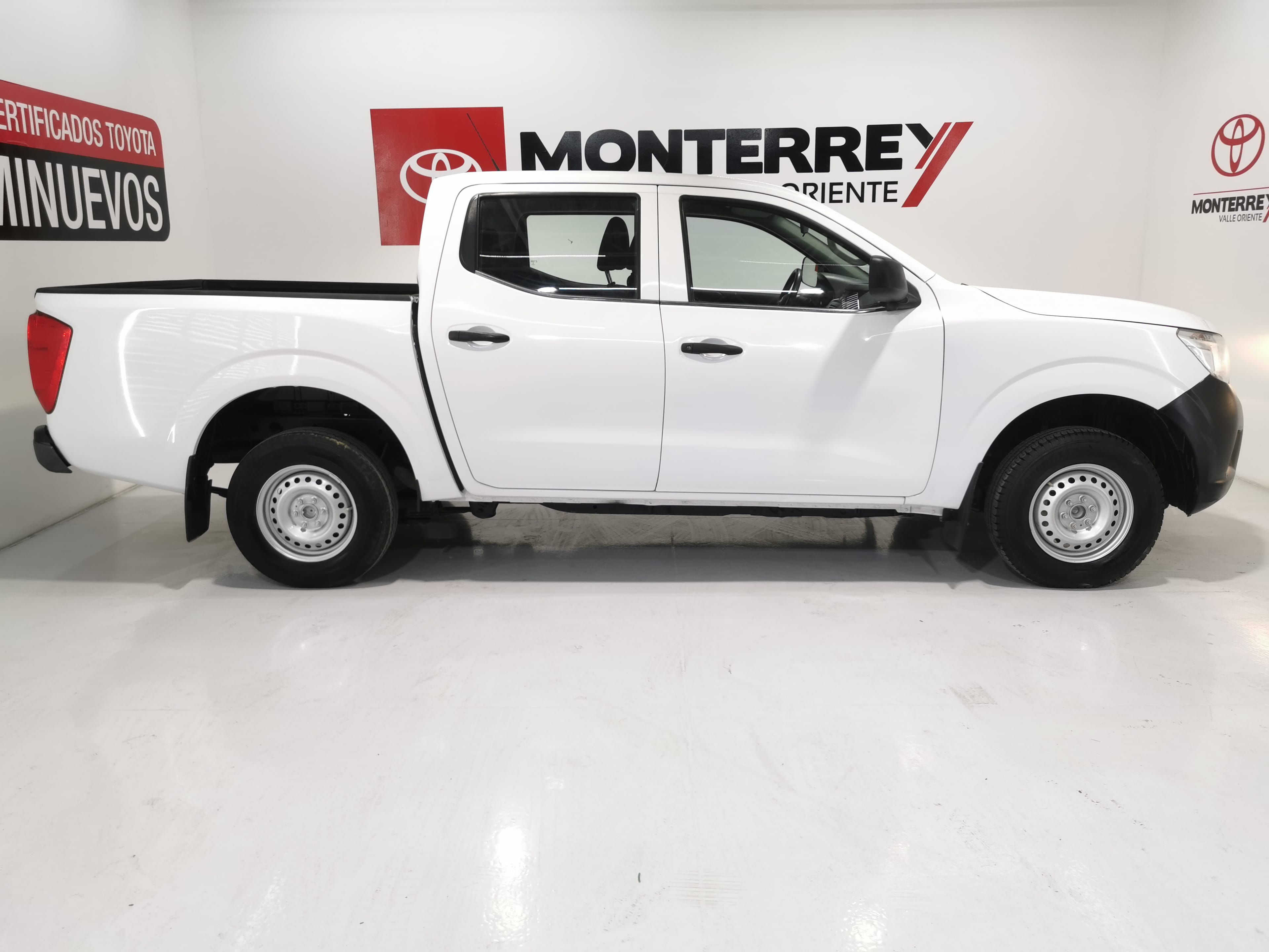 Nissan Np Doble Cabina Se Aa Pack Seg Mt Toyota Monterrey