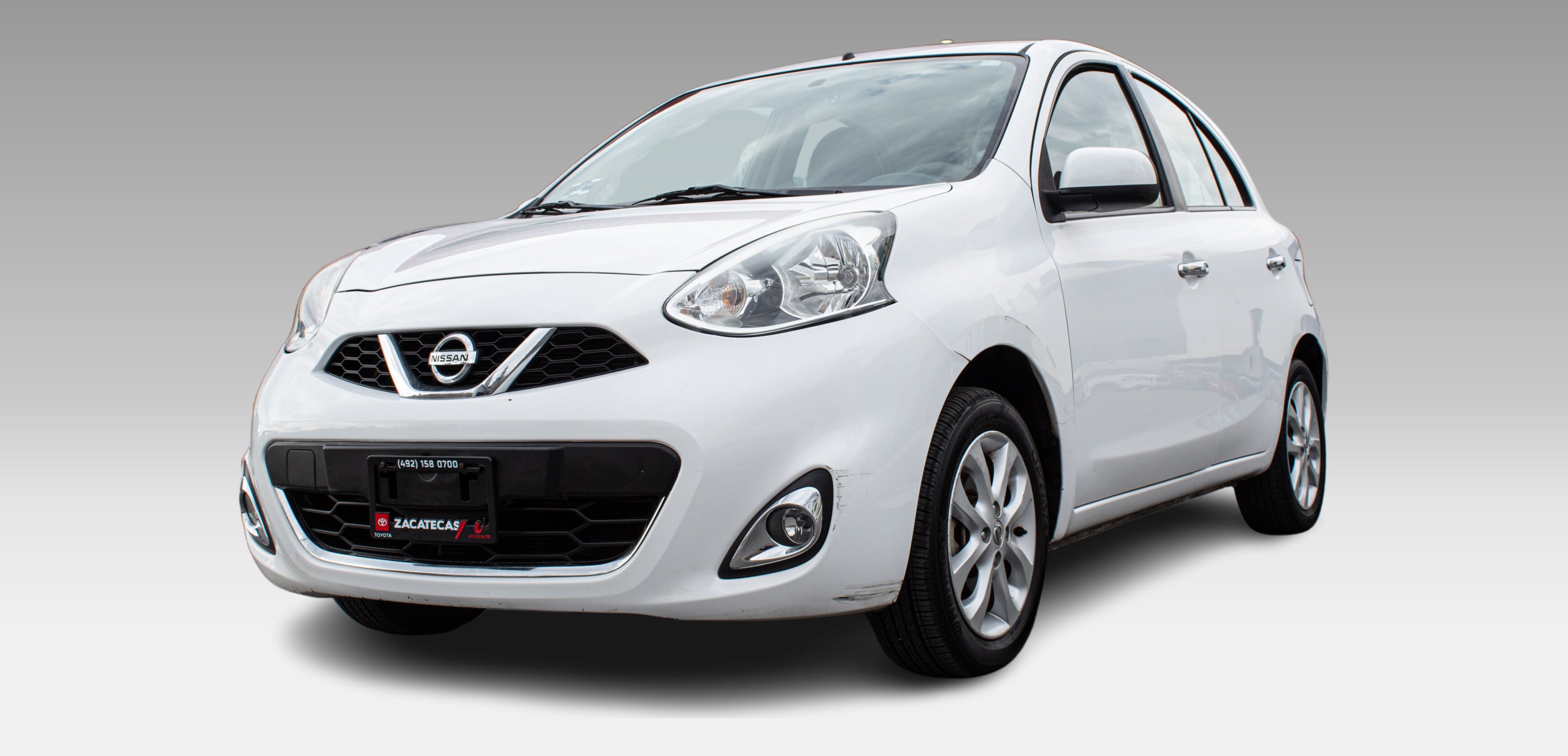 Nissan March Hatchback 1.6 Advance At 2015